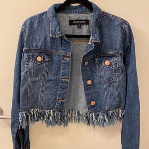 Cropped denim jacket with fringe bottom